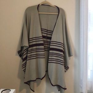 Maroon striped kimono